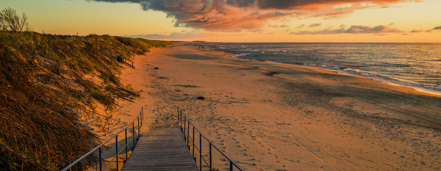 Playas del istmo de Curlandia