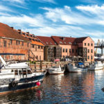 Klaipėda Edificios sobre el río Danés en Klaipeda